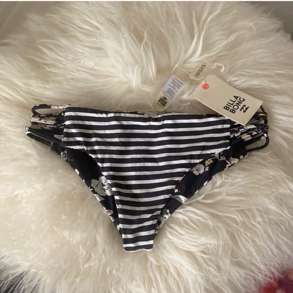BILLABONG Floral Print Bikini Set Size S Triangle Top Cheeky Bottom Black White - Picture 6 of 7